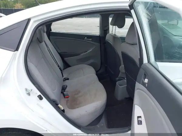 KMHCT4AE2HU286214 2017 HYUNDAI ACCENT - Image 8