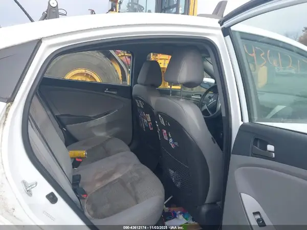 KMHCT4AE2HU296595 2017 HYUNDAI ACCENT - Image 8