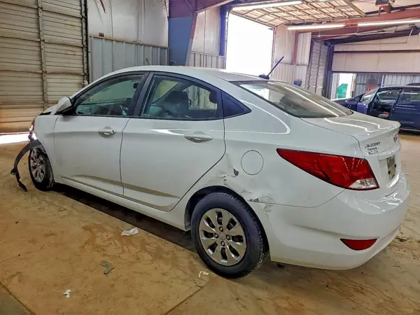 KMHCT4AE2HU307837 2017 HYUNDAI ACCENT - Image 2