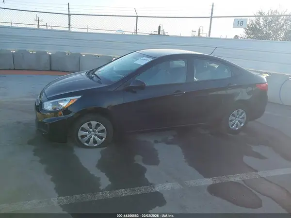 KMHCT4AE2HU311614 2017 HYUNDAI ACCENT - Image 2