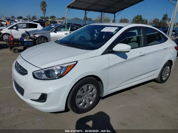 KMHCT4AE2HU317378 2017 HYUNDAI ACCENT - Image 2