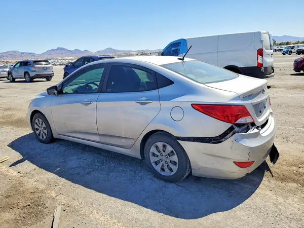 KMHCT4AE2HU330258 2017 HYUNDAI ACCENT - Image 2
