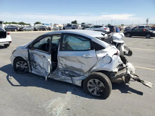 KMHCT4AE2HU335119 2017 HYUNDAI ACCENT - Image 2