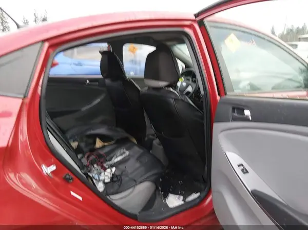 KMHCT4AE2HU338327 2017 HYUNDAI ACCENT - Image 8