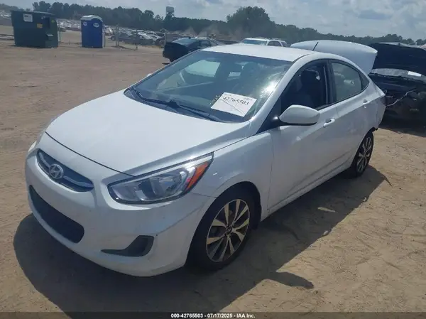 KMHCT4AE2HU340627 2017 HYUNDAI ACCENT - Image 2
