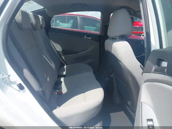 KMHCT4AE2HU340627 2017 HYUNDAI ACCENT - Image 8