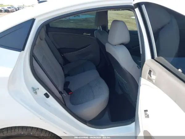KMHCT4AE2HU344628 2017 HYUNDAI ACCENT - Image 8