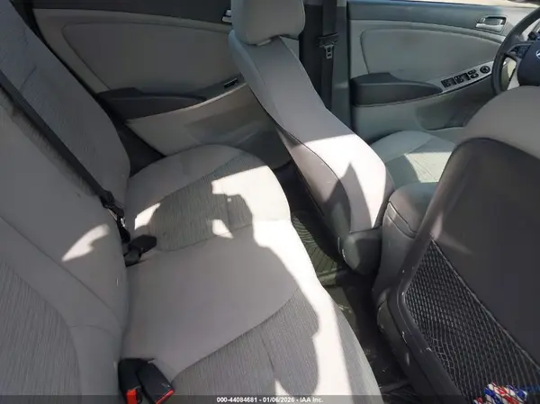 KMHCT4AE2HU354401 2017 HYUNDAI ACCENT - Image 8