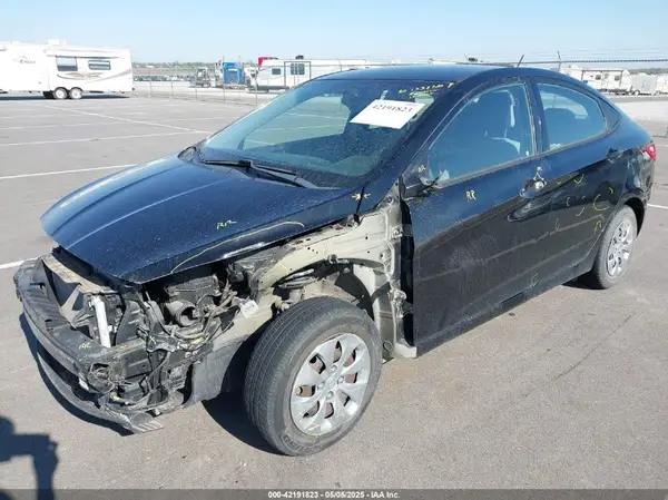 KMHCT4AE2HU355564 2017 HYUNDAI ACCENT - Image 2