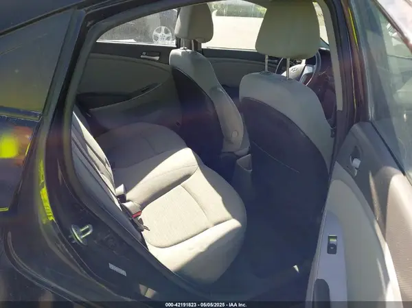 KMHCT4AE2HU355564 2017 HYUNDAI ACCENT - Image 8