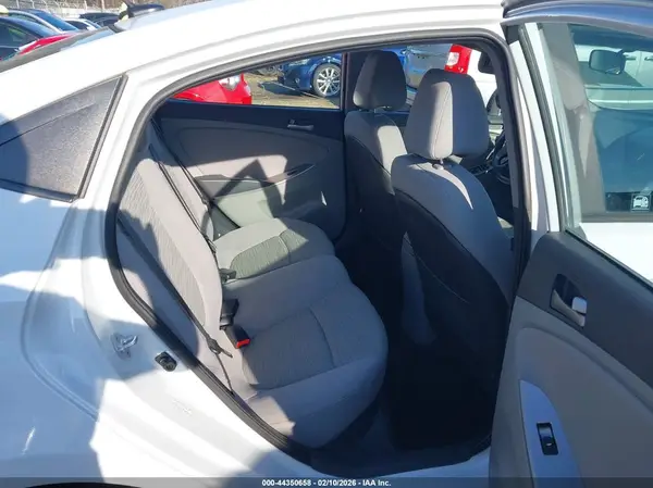 KMHCT4AE2HU361025 2017 HYUNDAI ACCENT - Image 8