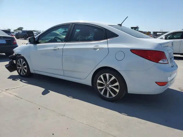 KMHCT4AE2HU364667 2017 HYUNDAI ACCENT - Image 2