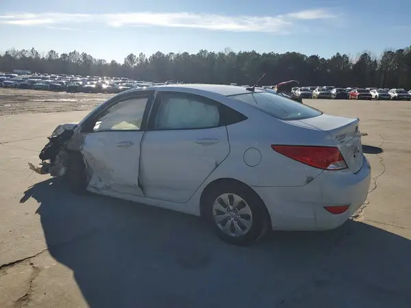 KMHCT4AE2HU369237 2017 HYUNDAI ACCENT - Image 2