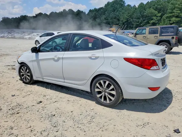 KMHCT4AE2HU371215 2017 HYUNDAI ACCENT - Image 2
