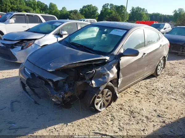 KMHCT4AE2HU376995 2017 HYUNDAI ACCENT - Image 2