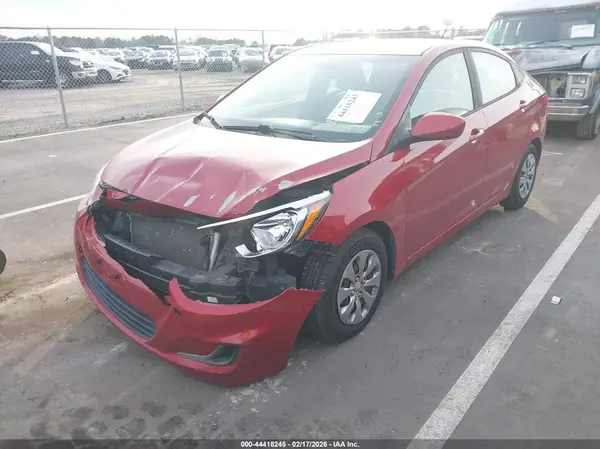 KMHCT4AE2HU377676 2017 HYUNDAI ACCENT - Image 2