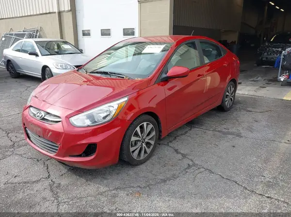 KMHCT4AE2HU378584 2017 HYUNDAI ACCENT - Image 2