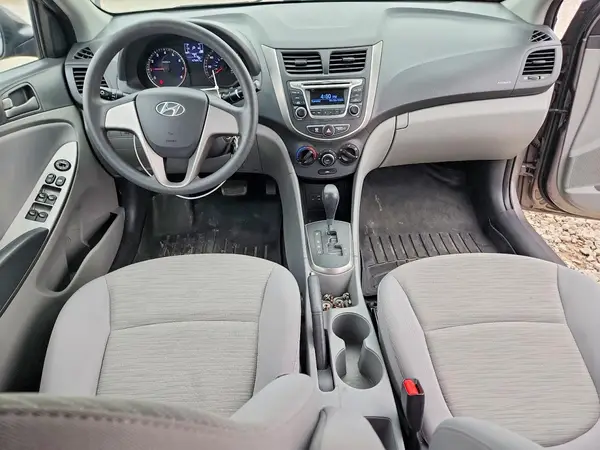 KMHCT4AE2HU393067 2017 HYUNDAI ACCENT - Image 8
