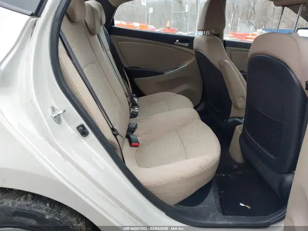 KMHCT4AE3G4089681 2016 HYUNDAI ACCENT - Image 8