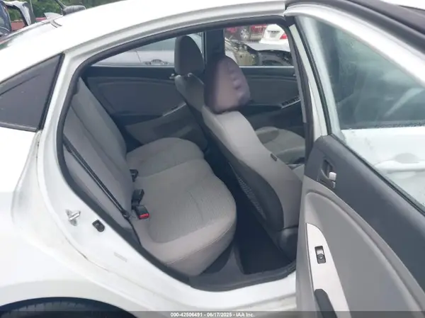 KMHCT4AE3GU007240 2016 HYUNDAI ACCENT - Image 8