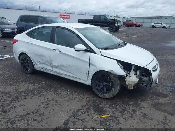 KMHCT4AE3GU012597 2016 HYUNDAI ACCENT - Image 1
