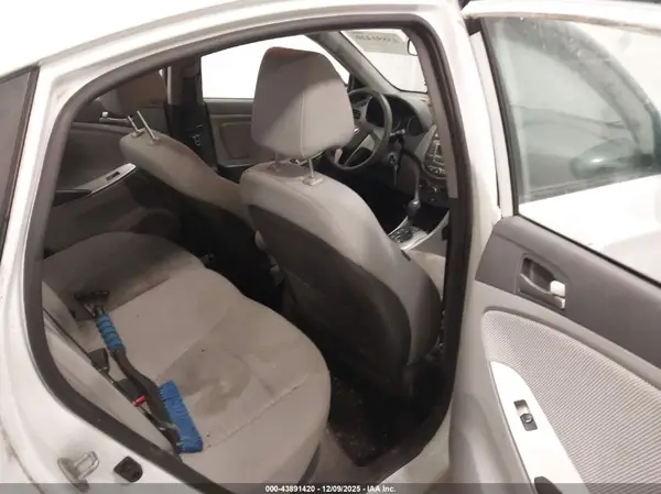 KMHCT4AE3GU059127 2016 HYUNDAI ACCENT - Image 8