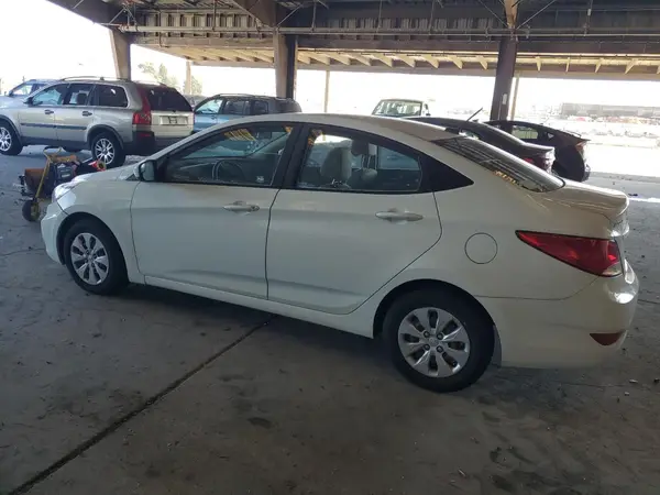 KMHCT4AE3GU064747 2016 HYUNDAI ACCENT - Image 2