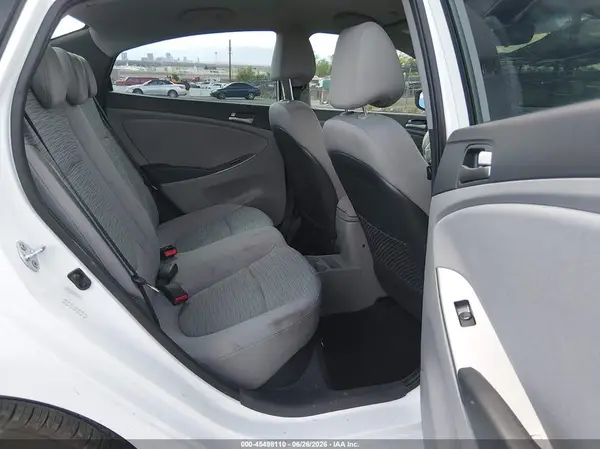 KMHCT4AE3GU066837 2016 HYUNDAI ACCENT - Image 8