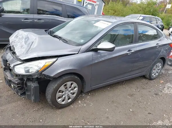 KMHCT4AE3GU078132 2016 HYUNDAI ACCENT - Image 2