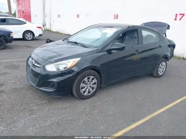 KMHCT4AE3GU079801 2016 HYUNDAI ACCENT - Image 2