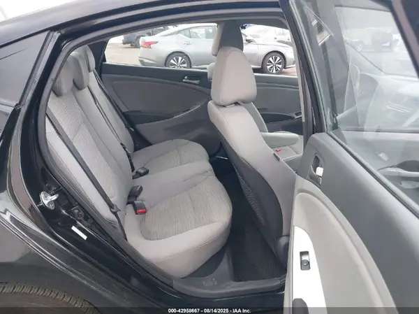 KMHCT4AE3GU079801 2016 HYUNDAI ACCENT - Image 8