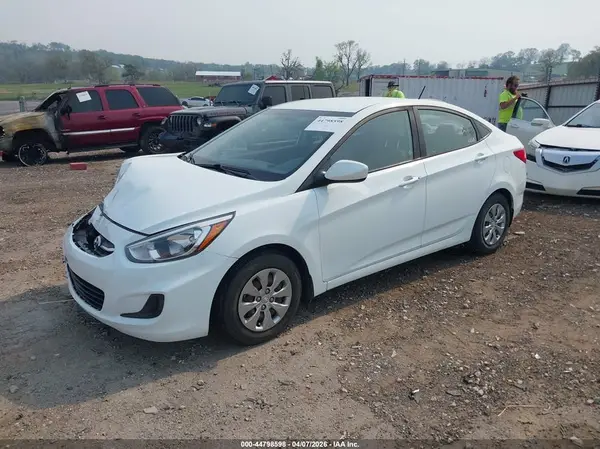 KMHCT4AE3GU082746 2016 HYUNDAI ACCENT - Image 2