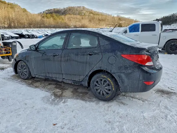 KMHCT4AE3GU083301 2016 HYUNDAI ACCENT - Image 2