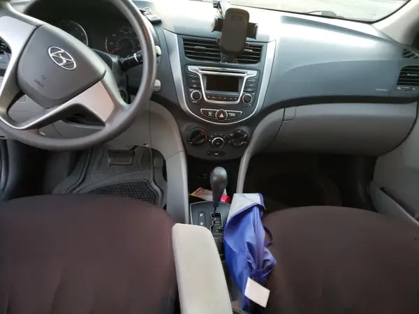 KMHCT4AE3GU092516 2016 HYUNDAI ACCENT - Image 8