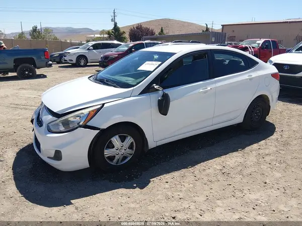 KMHCT4AE3GU113395 2016 HYUNDAI ACCENT - Image 2