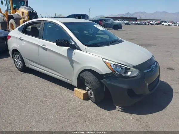KMHCT4AE3GU114143 2016 HYUNDAI ACCENT - Image 1