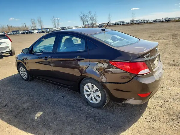 KMHCT4AE3GU121920 2016 HYUNDAI ACCENT - Image 2