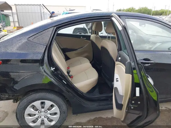 KMHCT4AE3GU157249 2016 HYUNDAI ACCENT - Image 8