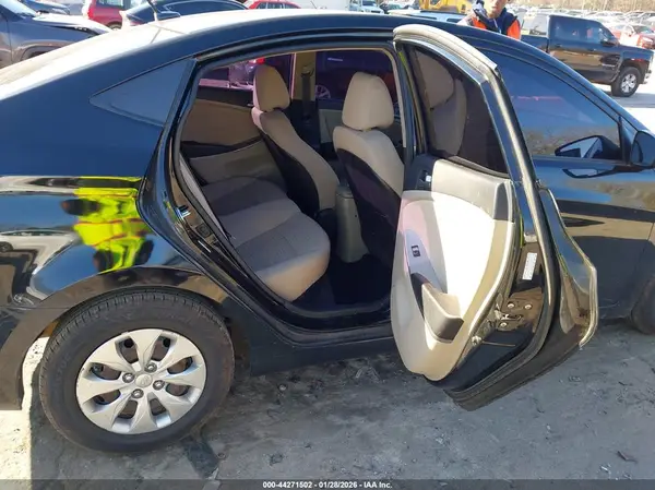 KMHCT4AE3GU164556 2016 HYUNDAI ACCENT - Image 8