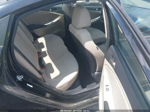 KMHCT4AE3GU164749 2016 HYUNDAI ACCENT - Image 8