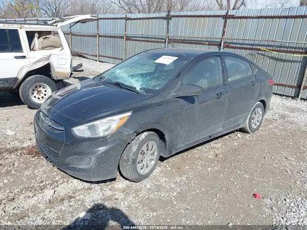 KMHCT4AE3GU943956 2016 HYUNDAI ACCENT - Image 2