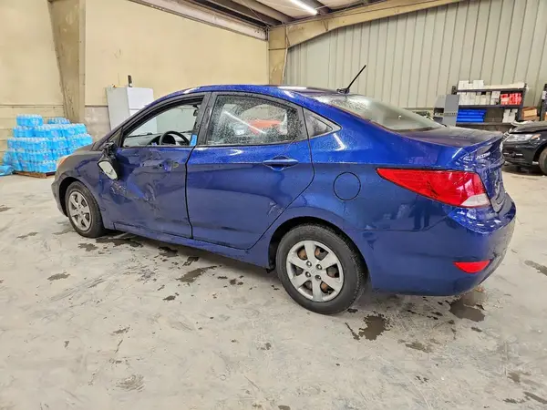 KMHCT4AE3GU947537 2016 HYUNDAI ACCENT - Image 2