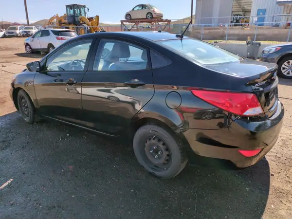 KMHCT4AE3GU952625 2016 HYUNDAI ACCENT - Image 2