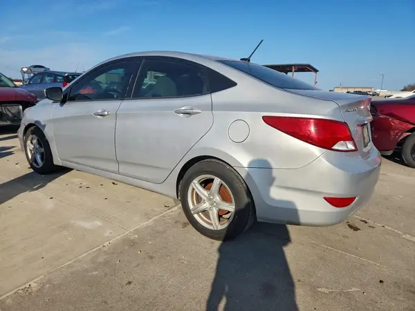 KMHCT4AE3GU969537 2016 HYUNDAI ACCENT - Image 2