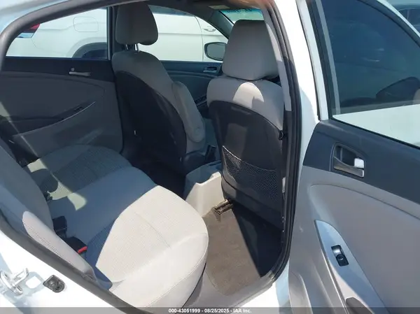 KMHCT4AE3GU979260 2016 HYUNDAI ACCENT - Image 8