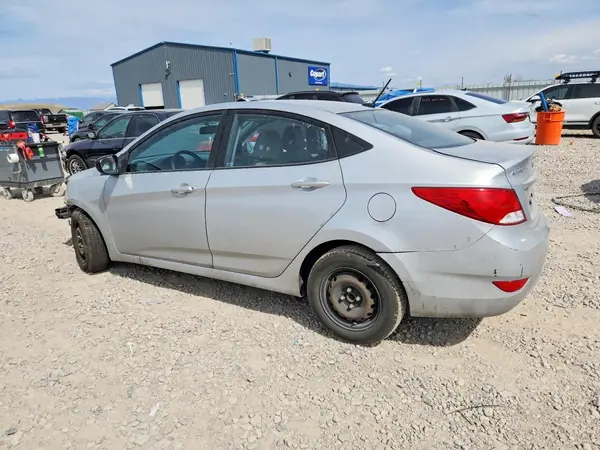 KMHCT4AE3GU995684 2016 HYUNDAI ACCENT - Image 2