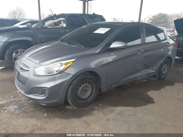KMHCT4AE3HU172898 2017 HYUNDAI ACCENT - Image 2