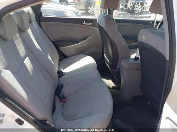 KMHCT4AE3HU195260 2017 HYUNDAI ACCENT - Image 8