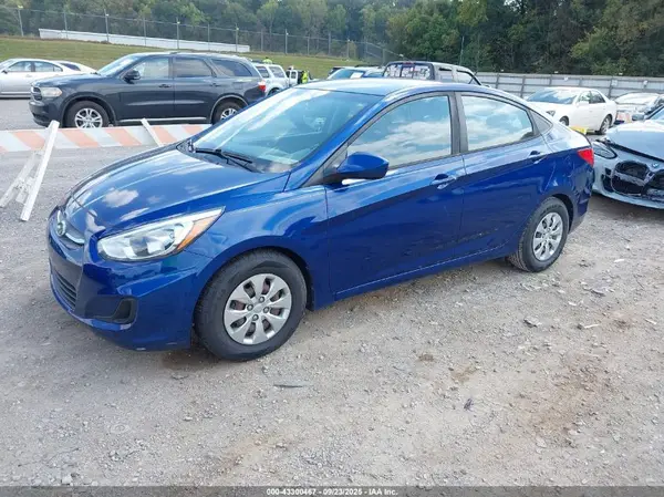 KMHCT4AE3HU222991 2017 HYUNDAI ACCENT - Image 2