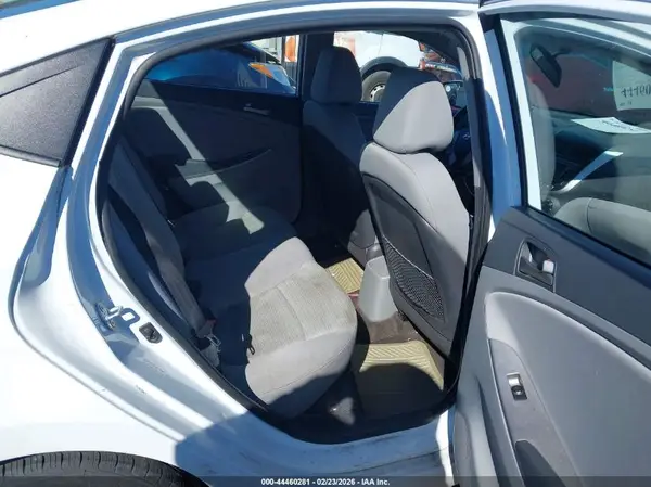 KMHCT4AE3HU246272 2017 HYUNDAI ACCENT - Image 8
